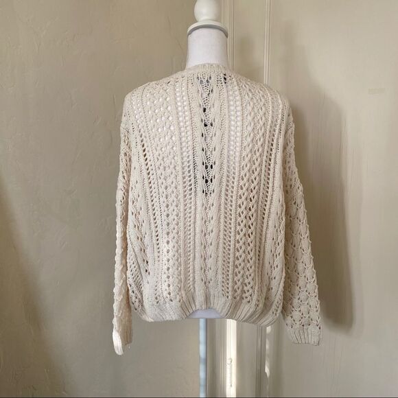 Kendall & Kylie Sweater - Picture 4 of 11